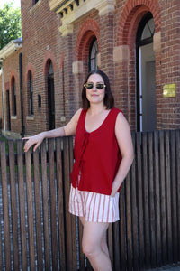 SARA STRIPE SHORTS