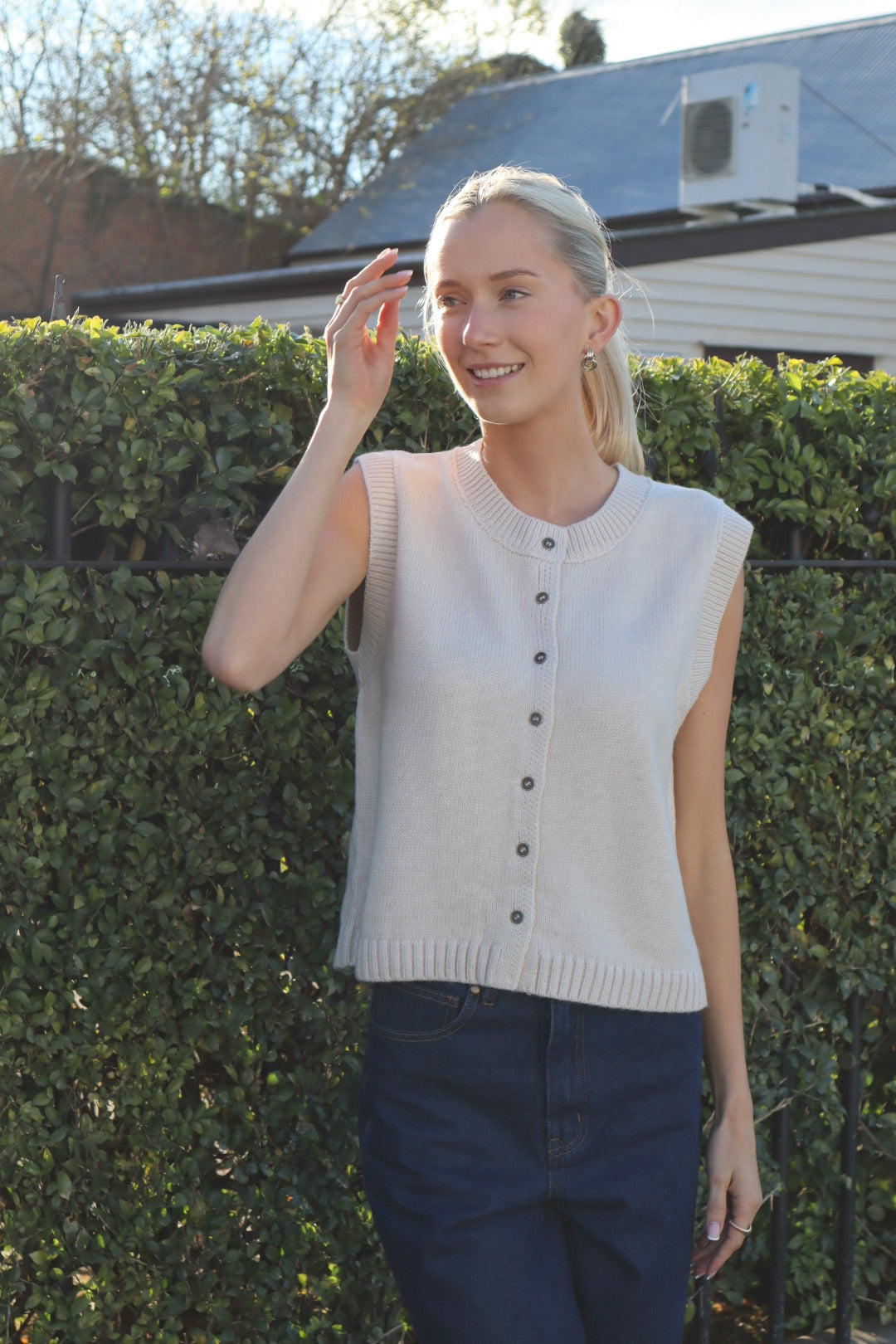 FOSTER KNIT VEST - CREAM